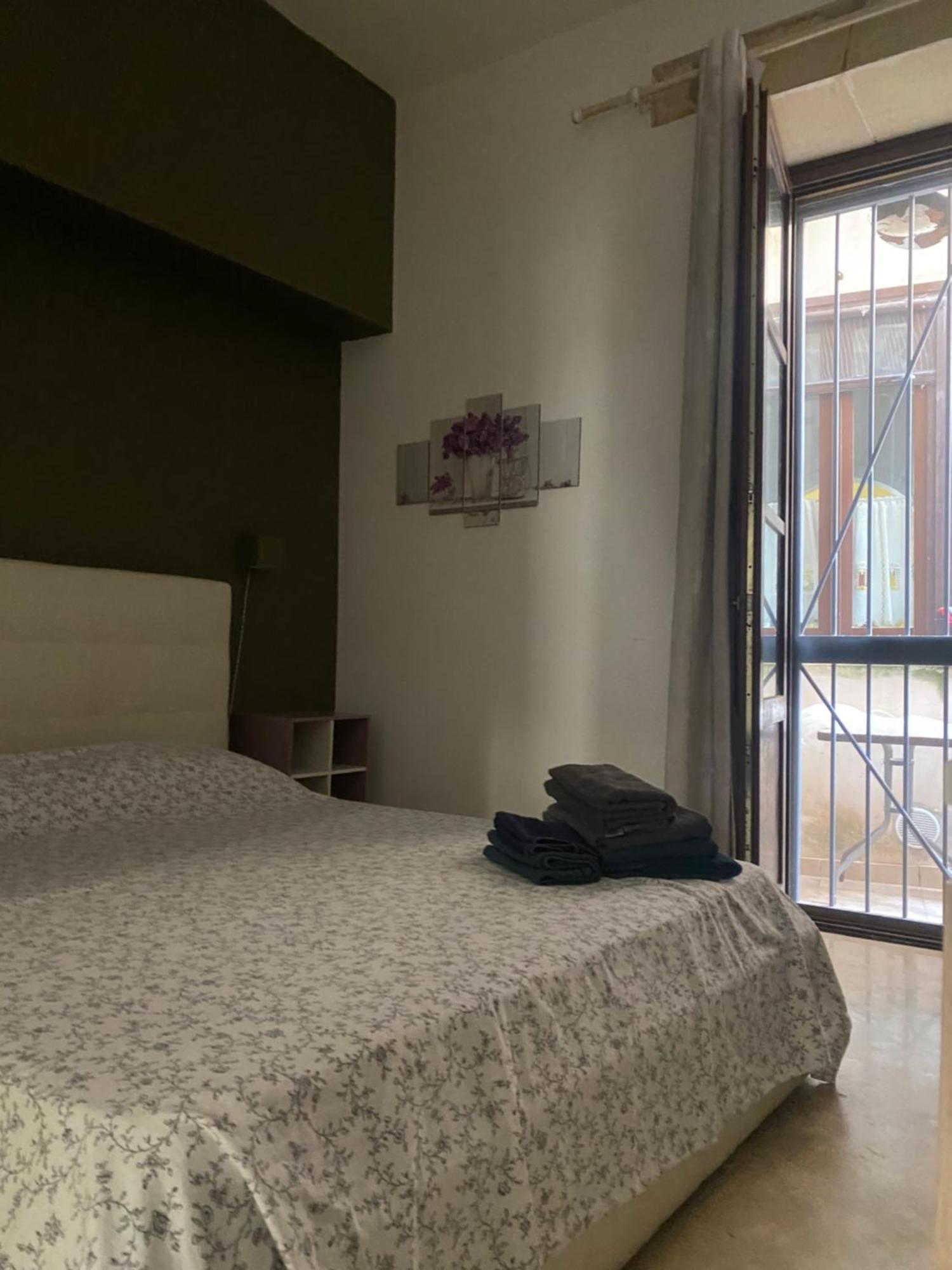 Maniace 80 Apartment Syrakus